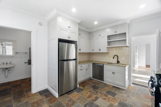 Photo - 54 Trumbull St Unit 54-1