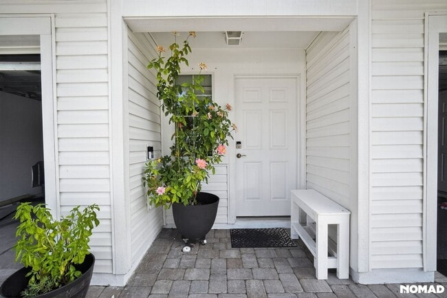 Photo - 2433 6th Ave Dr E