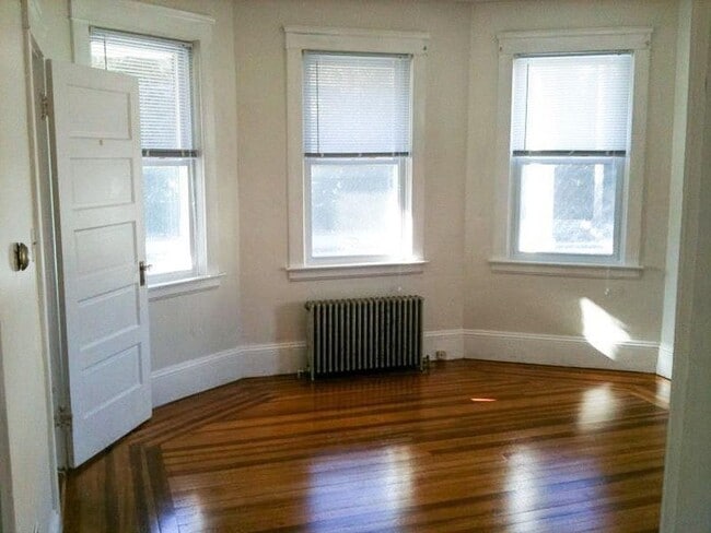 511 Admiral St Unit 511 Admiral #2