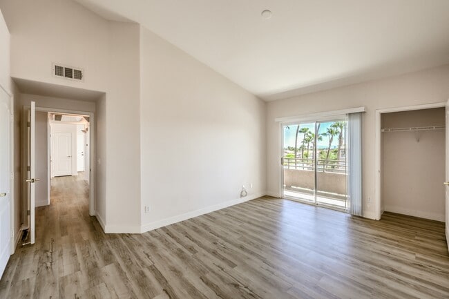 9901 Trailwood Dr