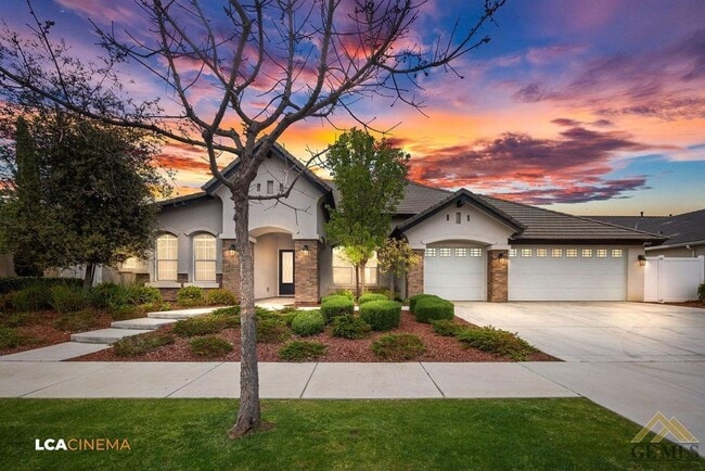 Photo - Luxury Living in Windermere Seven Oaks: Modern 5 Bed, 3 Bath Home with Pool, Solar, and Gated Nei...