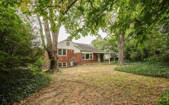 Photo - 4902 Elsmere Ave