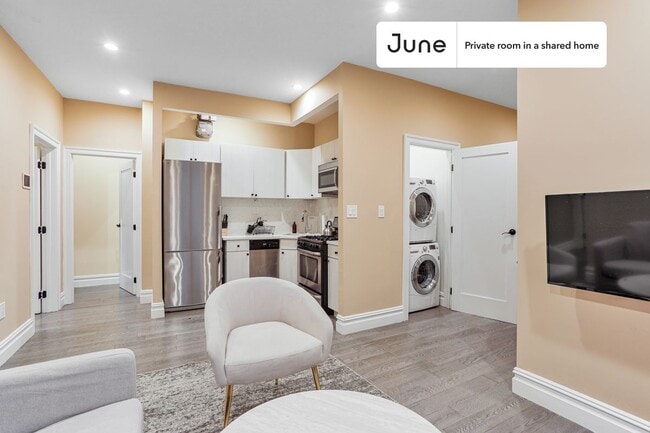 Room in Shared 3 bed/2 bath home in East Harlem