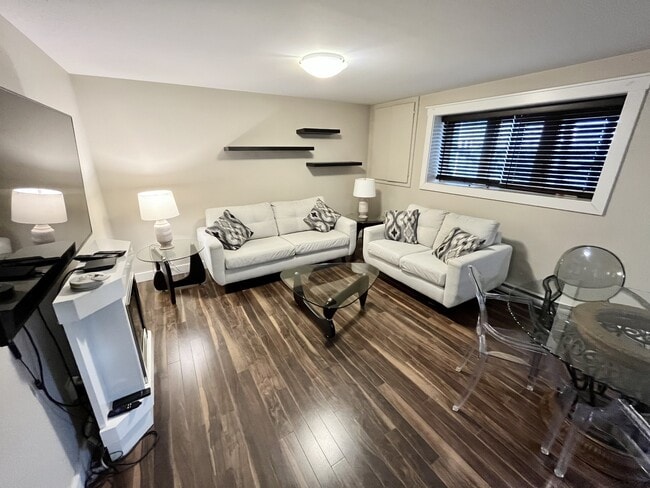 Photo - 16 Bridgeport St