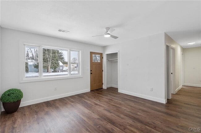 Photo - 7891 Areopagitica Ave Casa