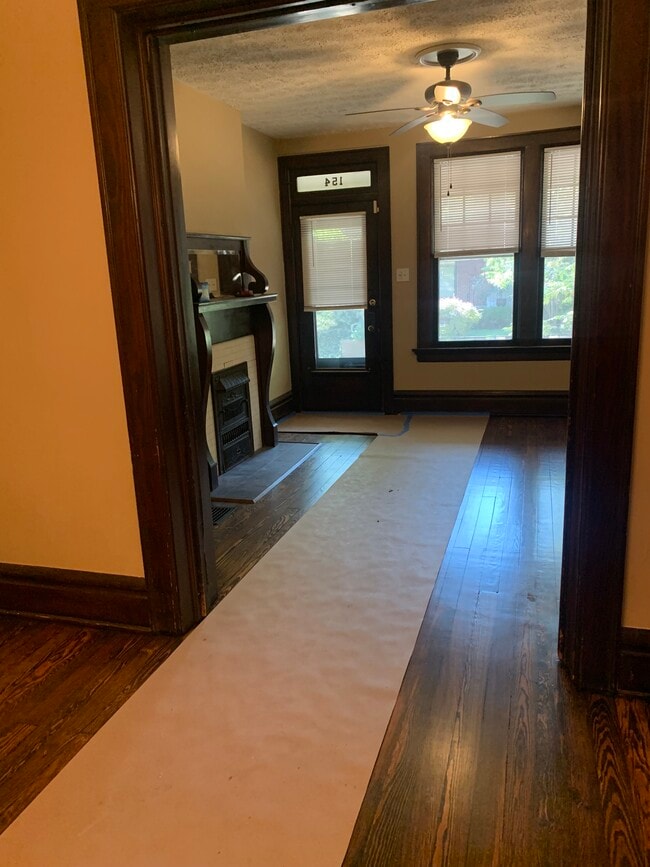 Photo - 154 E Gates St