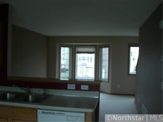 Photo - 4818 Education Dr N