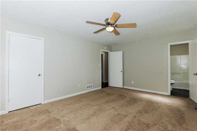 Photo - 2929 Pine Grove Dr