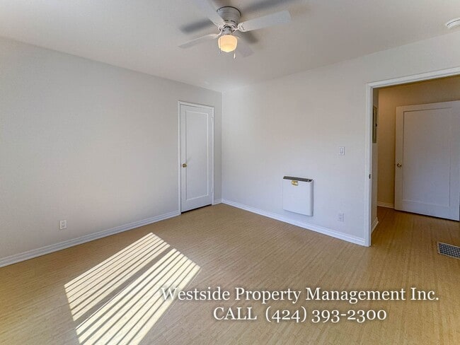 Photo - 2301 Oak St Unit A