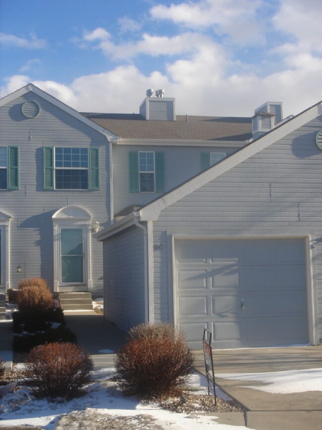 Building Photo - 6612 Avondale Rd Unit 1C