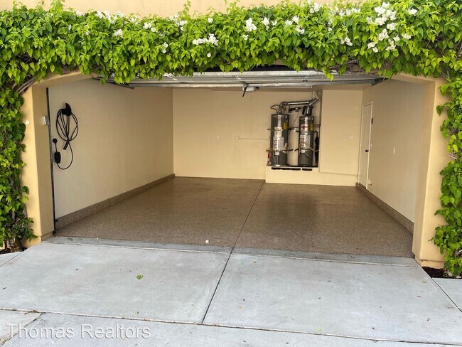 1 br, 1 bath House - 3769 Robinson Mews - 1 br, 1 bath House - 3769 Robinson Mews