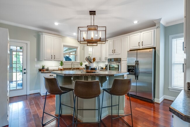 Photo - 1403 Arthur Ave