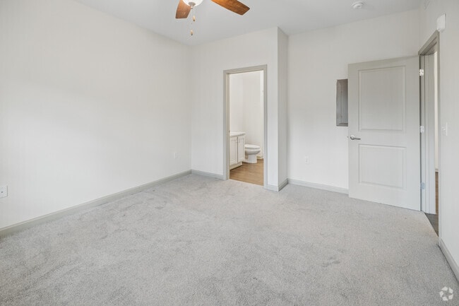 2BR, 2BA - 1,117SF - Bedroom