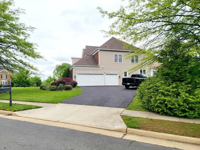 Photo - 25580 Fishers Hill Ct