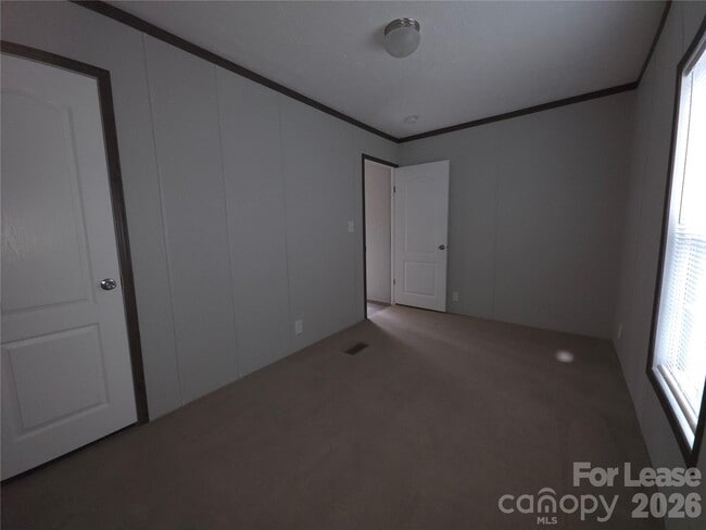 Photo - 152 Songbird Ln