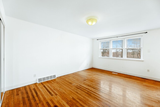 Photo - 12450 Knights Rd