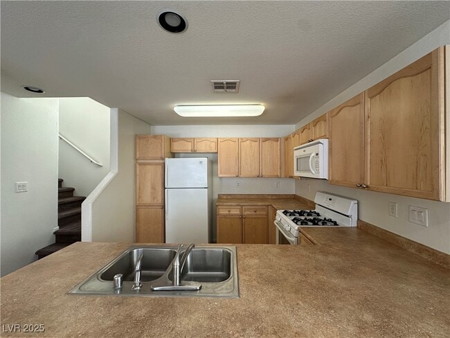 Building Photo - 9100 Pearl Cotton Ave Rental