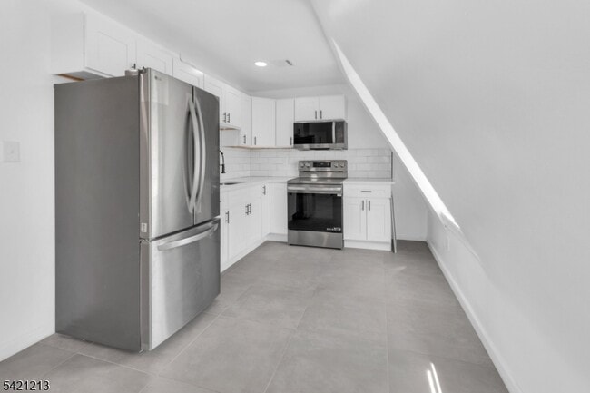 Photo - 157 Fairmount Ave Unidad 3