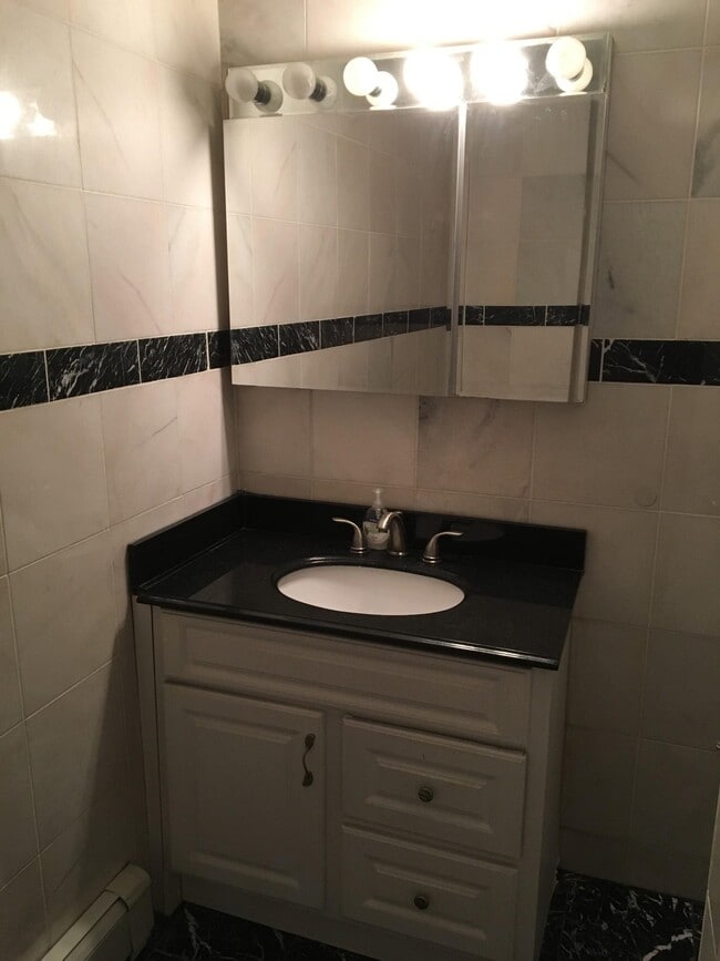 Photo - 3 Grimes St Unit 1