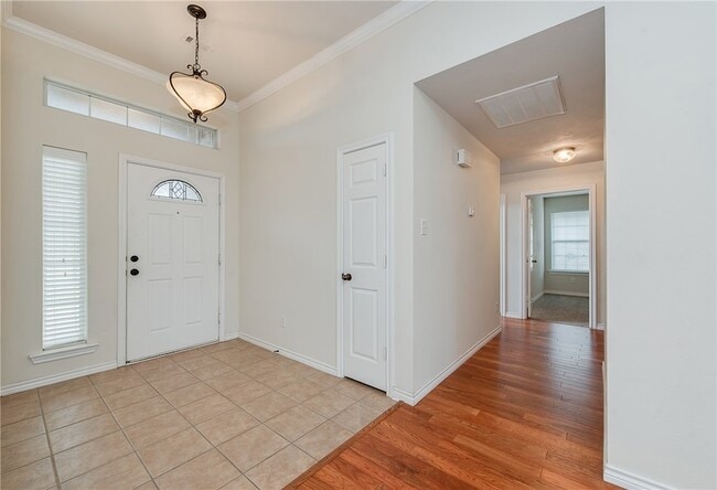 1207 Portsmouth Ct