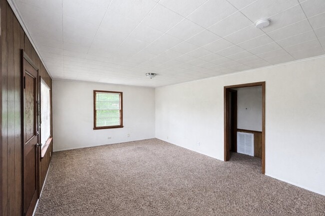 Photo - 413 Bolliger Blvd