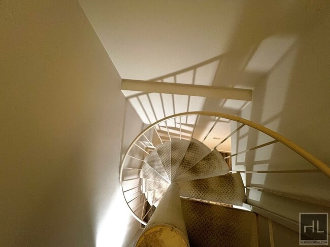 Photo - EAST 153 STREET Unidad A1