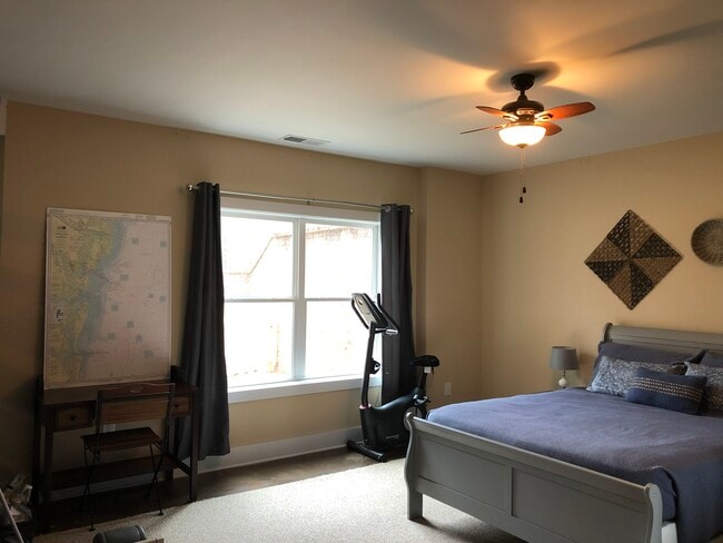 Photo - 2850 Salem Rd Unidad Robin’s Nest Rental