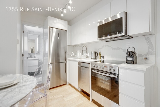 Photo - 1755 R. Saint-Denis Unit 3C