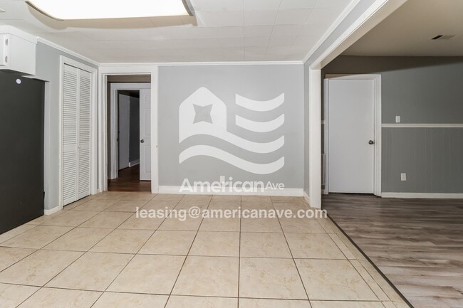 Photo - 1318 E Woodruff Ave