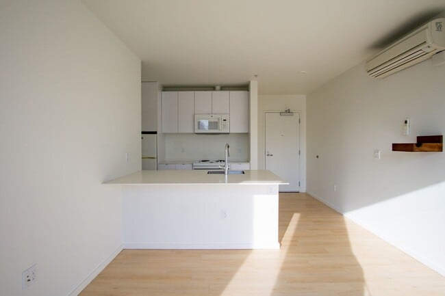 Photo - Modern & Bright Corner Urban 1 Bed w DW & W/D! Unit 310