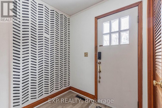 Photo - 412 S Pelham Rd