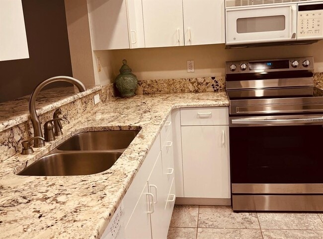 Photo - 9630 Club S Cir Unit 6201