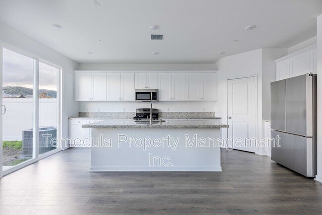 Photo - 29243 Victoria Bch Blvd