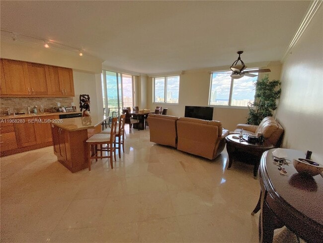 Photo - 1755 E Hallandale Beach Blvd Unidad 2003E