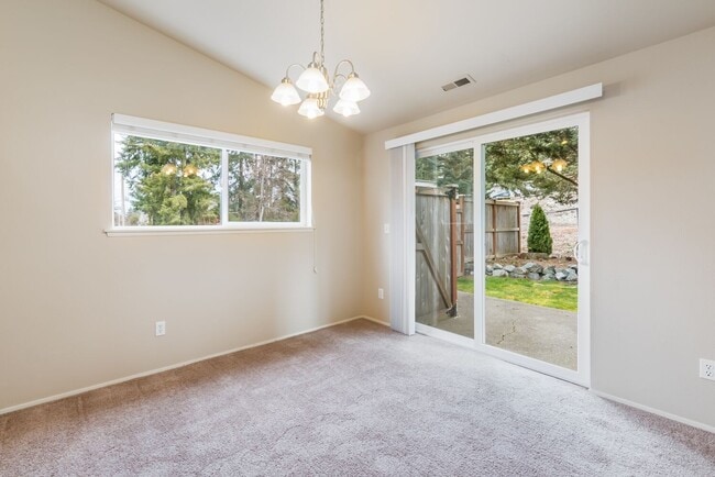 Photo - Inviting 3 Bedroom/2 Bathroom Duplex in Puyallup! Two Car Garage, Fenced Yard, Cul-de-Sac, New Pl...