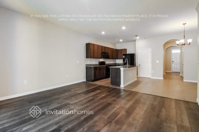 Photo - 2944 Suncoast Blend Dr