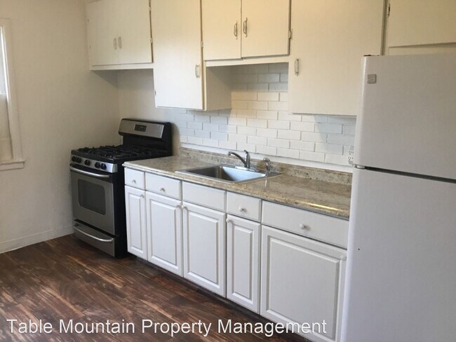 Photo - 4 br, 2 bath House - 3471 Stauss Ave