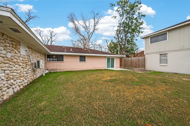 Photo - 10 Ferguson St