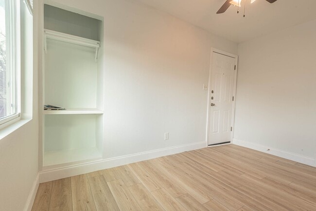 Photo - 2303 Rosewood St