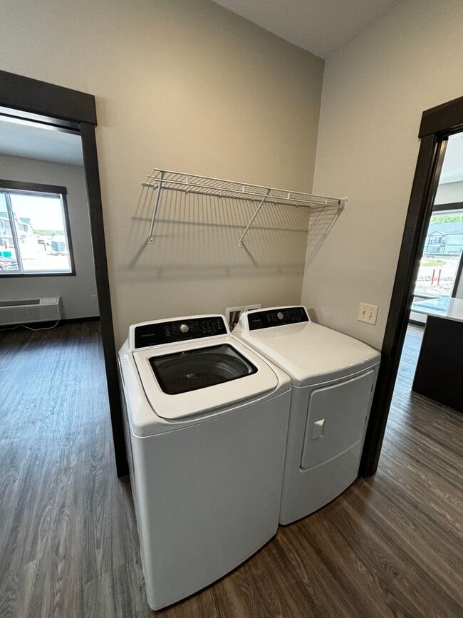 Photo - Bartlett Crossing