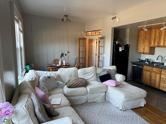 Photo - 605 Dorchester Ave Unit 3