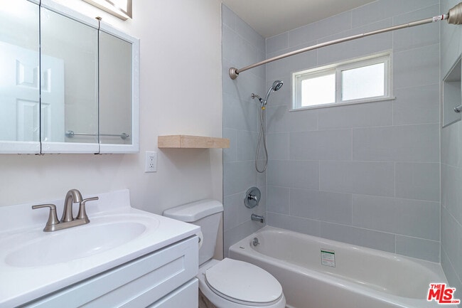 Photo - 12572 Washington Blvd Unit 2