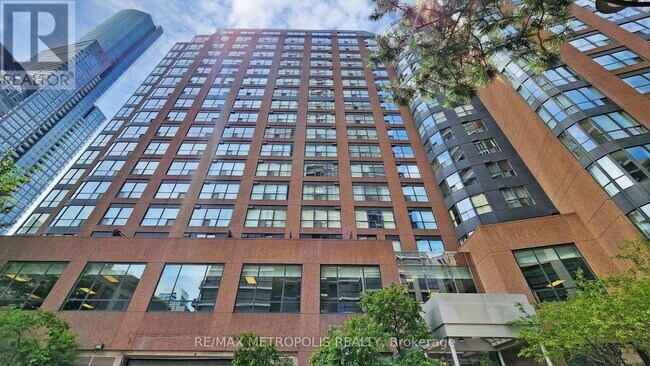 Photo - 7 Carlton St. Unit 904