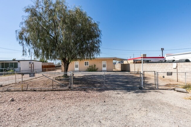 Building Photo - Cozy 1-Bedroom Retreat with Spacious Yard & Open Living Layout * COMING SOON *