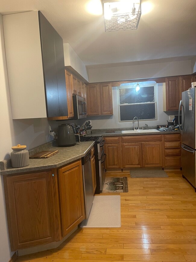 Photo - 1828 Beech St