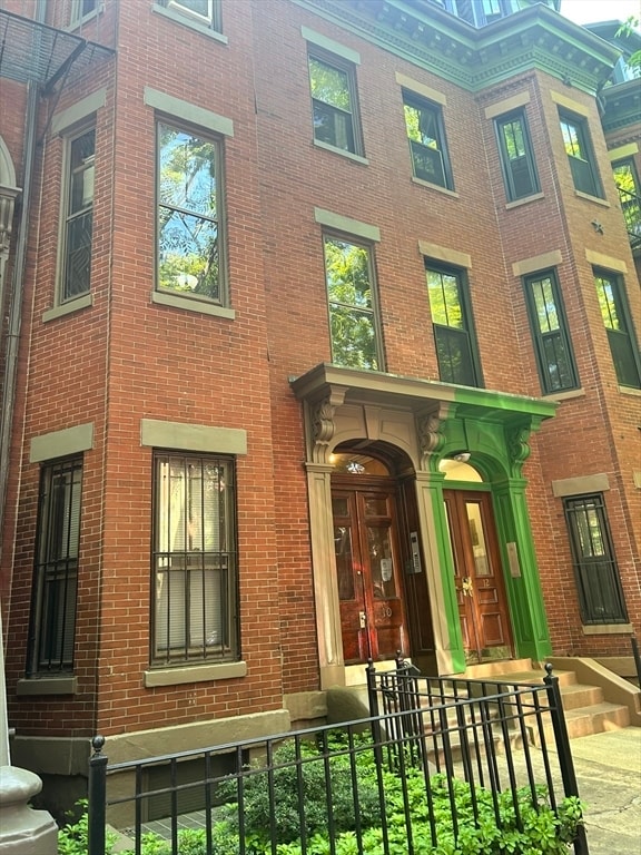 Photo - 10 Wellington St Apartment Unit 3R