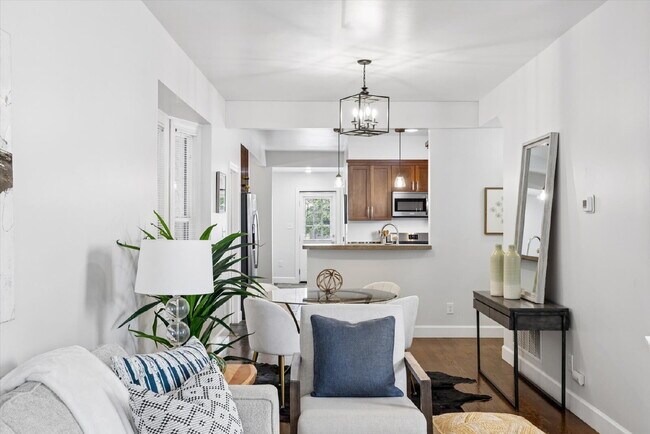3BR/2BA Wonderfully Updated Single Family Home---JUST GORGEOUS!  GAS, ELECTRIC, WATER, SEWER and ...