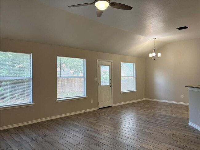 Photo - 2405 Wisteria Way