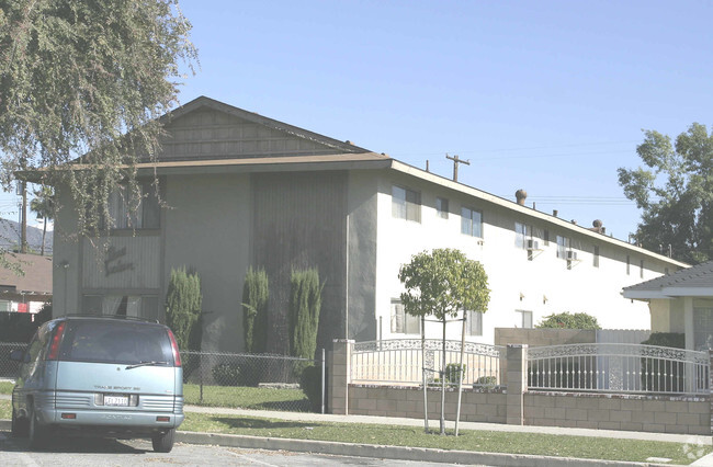 Building Photo - Memorial Apts