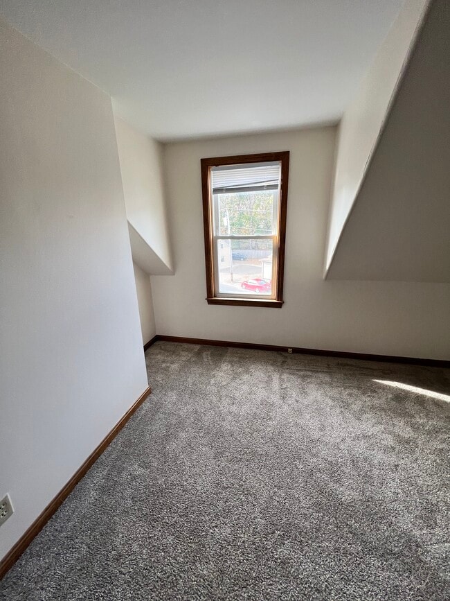 Photo - 38 Arnold Rd Unit Apartment3